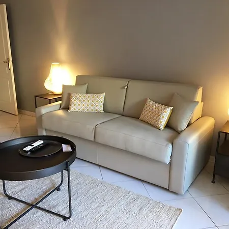 Апартаменты Studio Avec Terrasse - Cam1